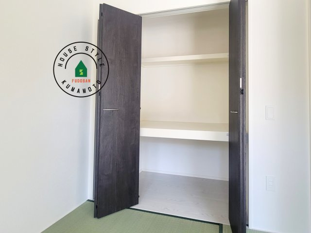 菊池市泗水町吉富第4₋3棟(1号棟)の内観：施工例|収納には困りません。