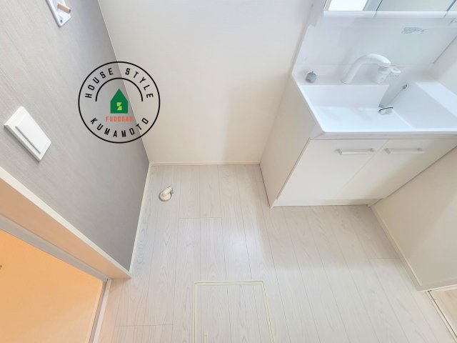 菊池市泗水町吉富第4₋3棟(1号棟)の内観：施工例|ランドリースペースとなります。広々して有効的にご使用できます。 