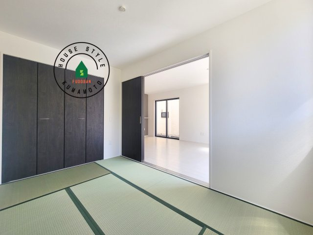 菊池市泗水町吉富第4₋3棟(1号棟)の内観：施工例|柔らかい畳が心地よい和室