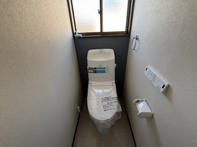 2階のトイレになります。
