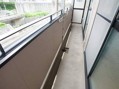 【バルコニー】 | クレール久保 | 日当たりの良いバルコニー