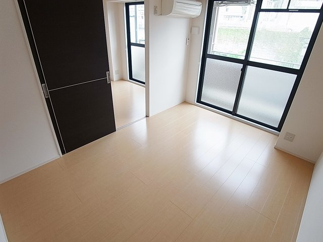 クレール久保の居間・リビング|室内も美麗に仕上がっています