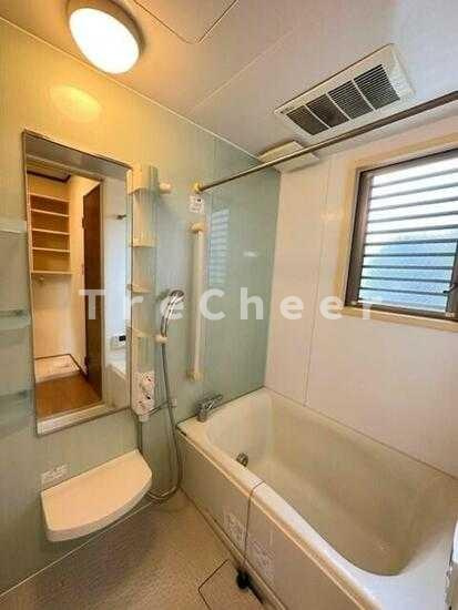 ツインリーブスの浴室