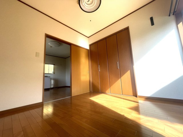 井桁貸家2号棟の洋室