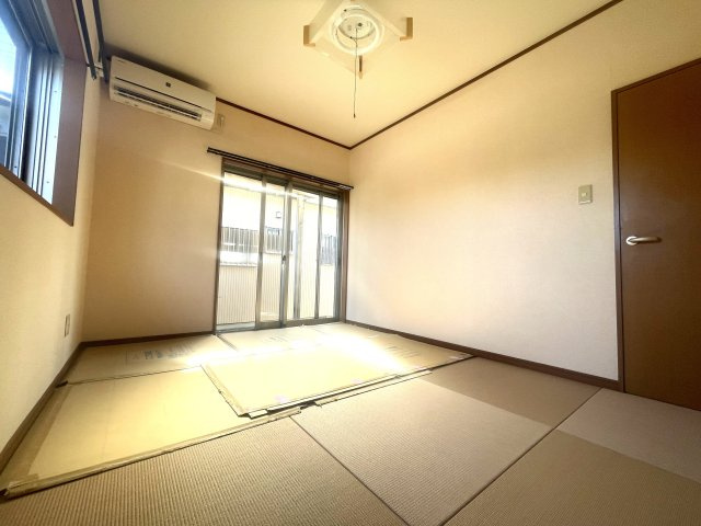 井桁貸家2号棟の和室