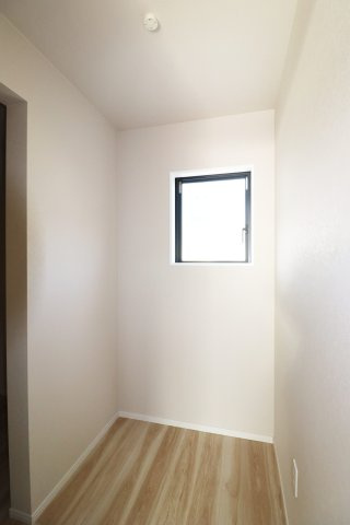 郡山市安積町笹川字北向　　  2号棟　　安積第3小学校、安積第2中学区　のバルコニー