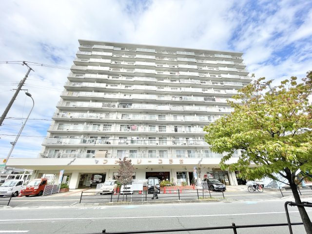 寝屋川東ファミリータウン北１番館の外観