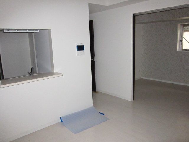 Ｓ-ＦＯＲＴ新潟本町の居間・リビング