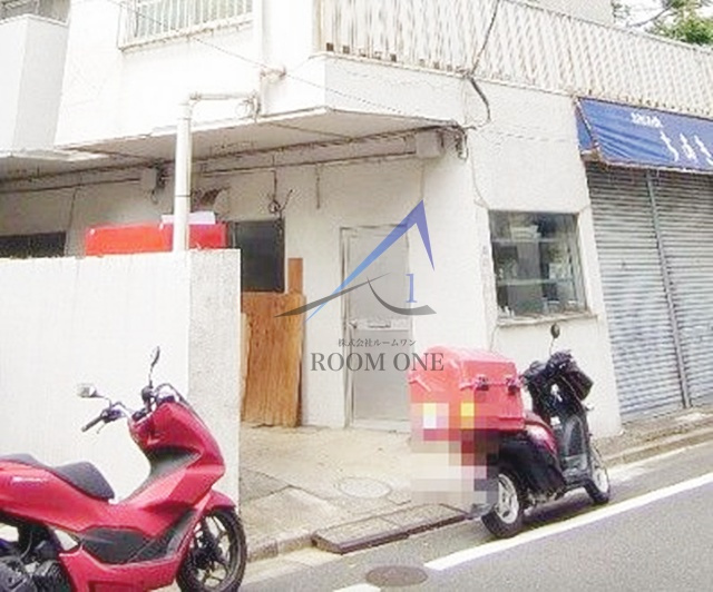 ｄｅｃｅｎｔのエントランス|エントランスです。