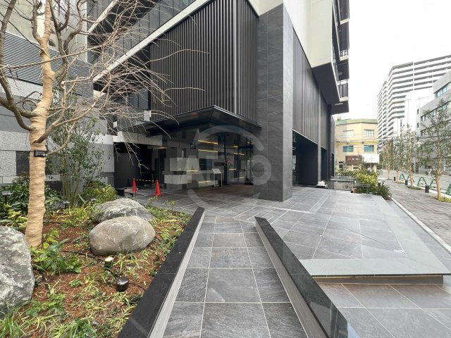 ジオタワー新町　堀江小学校のエントランス|ジオタワー新町　