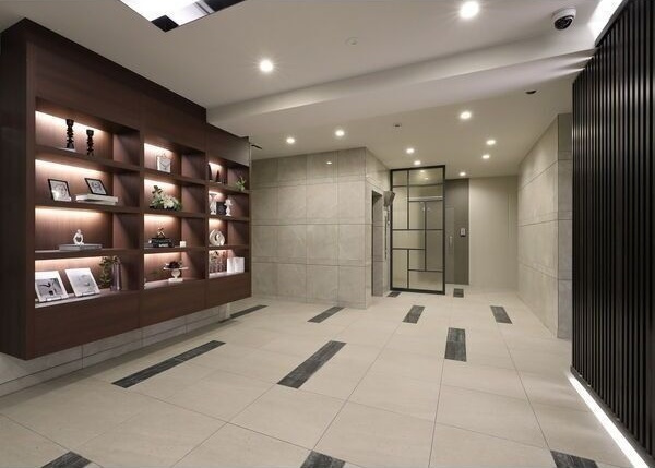 スプランディッド江坂DUEのロビー