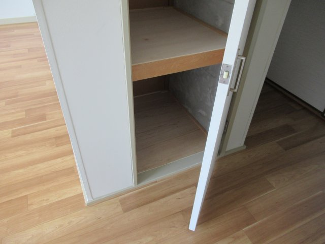 兵庫県公社　伊川谷（２）２号棟の収納|大きなものも収納できそうです