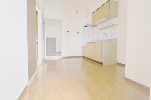 ピュアハイツの居間・リビング