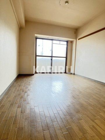 プルミエール関目 の居間・リビング