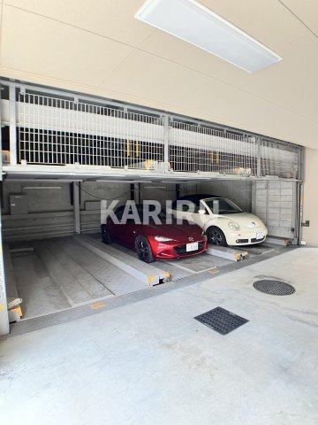 プルミエール関目 の駐車場