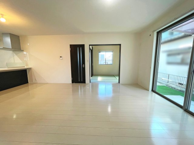 【居間・リビング】 | いなべ市大安町中央ヶ丘１丁目 | ＬＤＫ