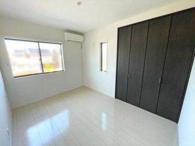 【洋室】 | いなべ市大安町中央ヶ丘１丁目