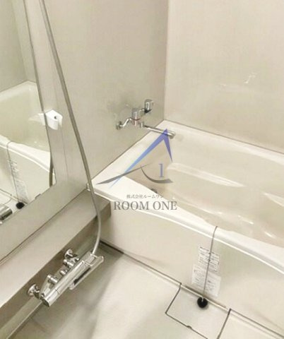 グランステューディオ市ヶ谷薬王寺壱番館の浴室|お風呂です。