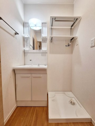 ソレイユ　エレーヌの洗面所