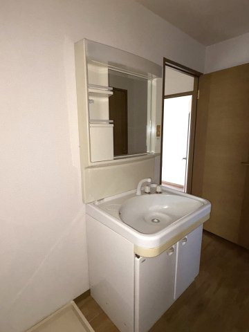 グランパレ陽向の洗面所