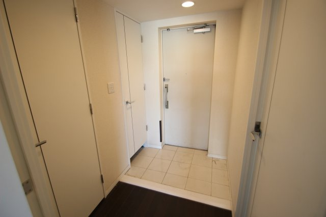 KDX川口幸町レジデンスの玄関