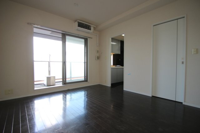 KDX川口幸町レジデンスの居間・リビング|別号室の参考写真です