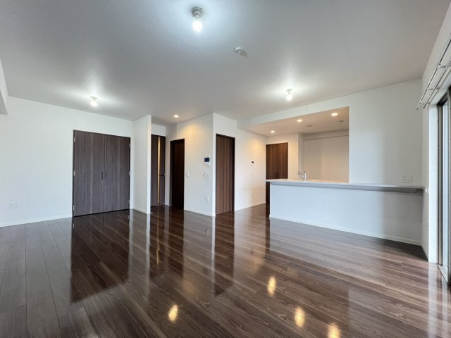 サンパーク松江城テラスの居間・リビング