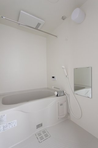 TSUBANA　F棟の浴室