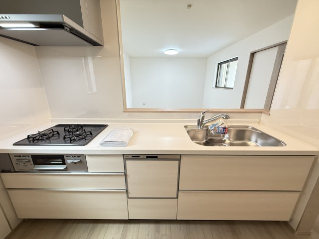 堺市美原区黒山　新築一戸建てのキッチン