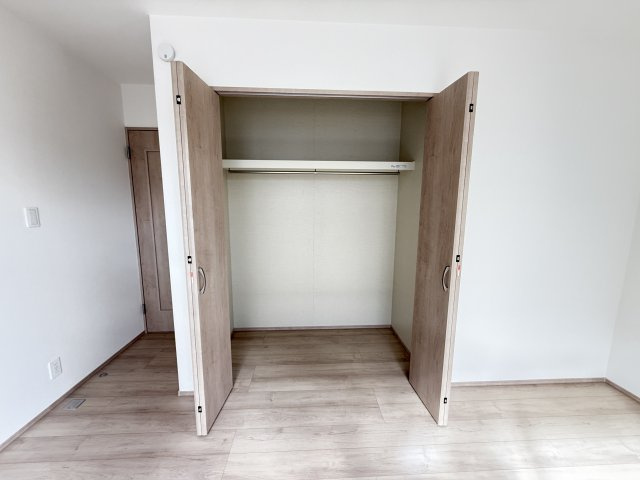 堺市美原区黒山　新築一戸建ての収納