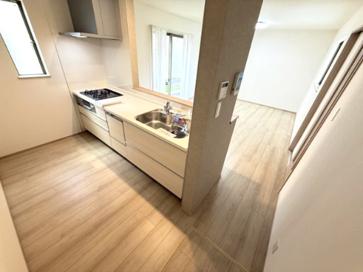 堺市美原区黒山　新築一戸建ての居間・リビング