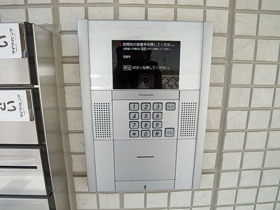 【セキュリティ】 | プランドールハイム | ＴＶモニター連動のオートロック完備