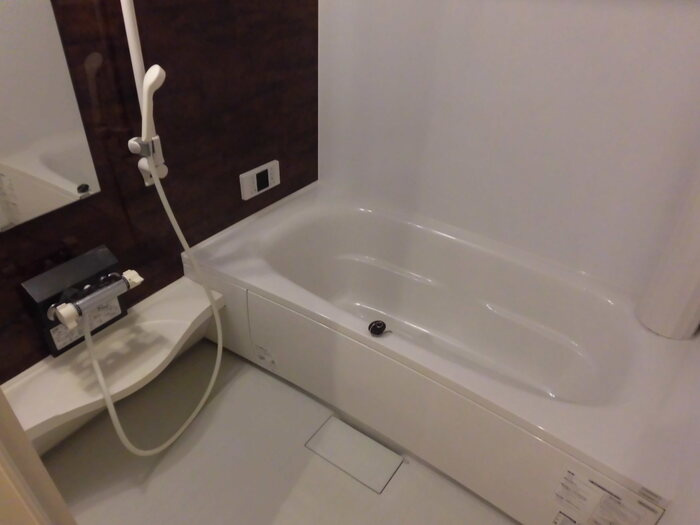 ワレア城前の浴室|お風呂です