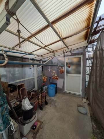 倉敷市玉島阿賀崎 中古住宅の前面道路含む現地写真|◆駐車スペース内の様子です。