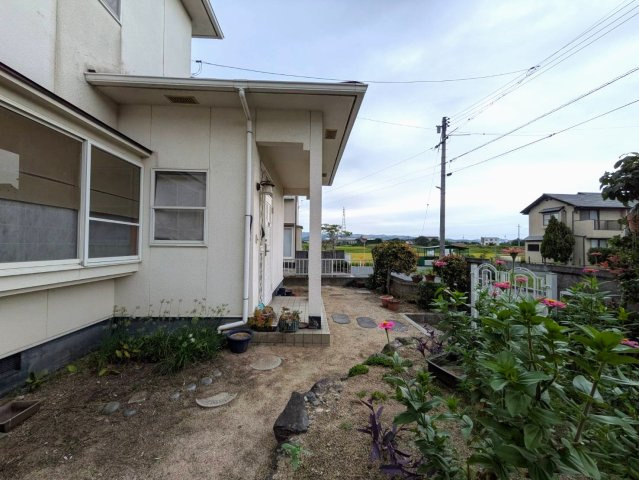 倉敷市玉島阿賀崎 中古住宅の庭|◆お庭の様子です。