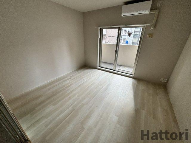 アスリート江坂Ⅱ番館の居間・リビング