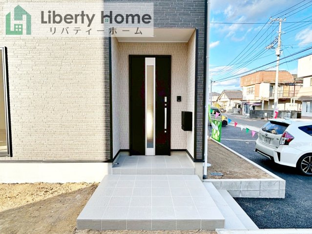 高萩市高浜町第2　新築戸建　2号棟の玄関