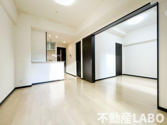 エステムプラザ難波WEST Ⅱプレディアの居間・リビング