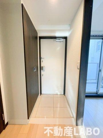 エステムプラザ難波WEST Ⅱプレディアの玄関