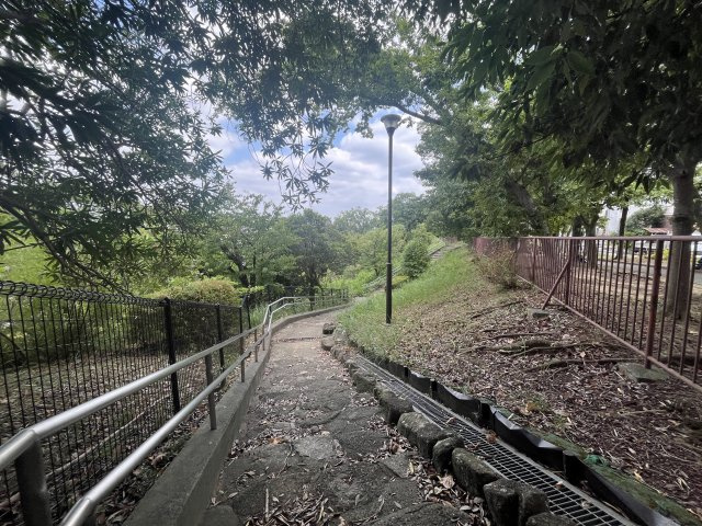フォレストタウン みたけ台の周辺|たちばな台公園