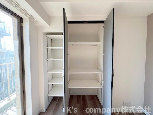 茅ヶ崎市汐見台　ヴェレーナ茅ヶ崎海岸のトイレ|白を基調とした清潔感のあるトイレ◇