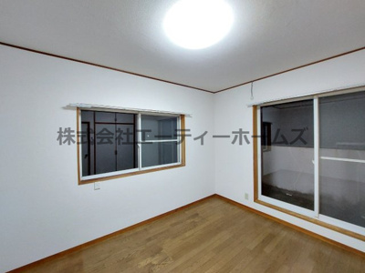 【洋室】 | 榎戸一丁目貸家