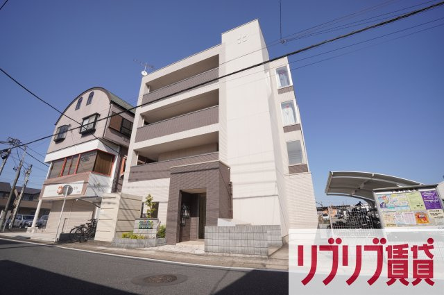 ユニヴァリィ　ルークス