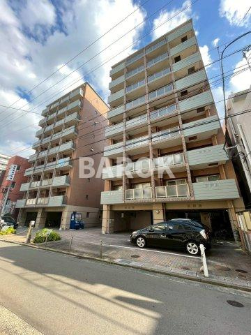 ダイナコートエスタディオサラA棟の外観