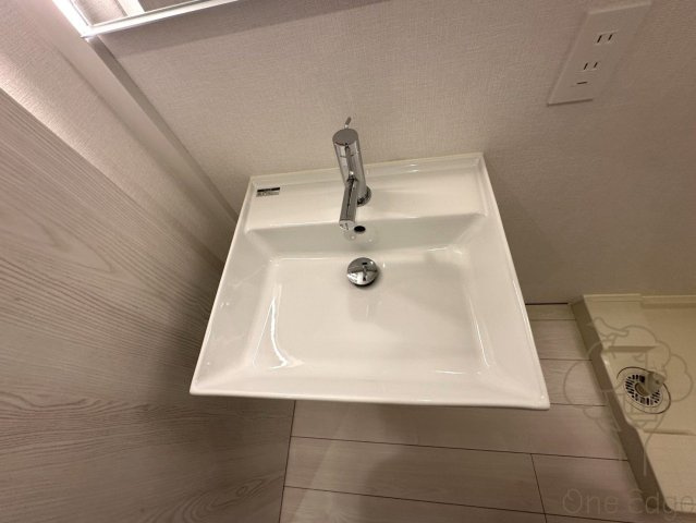 アクアスイート南森町の洗面所
