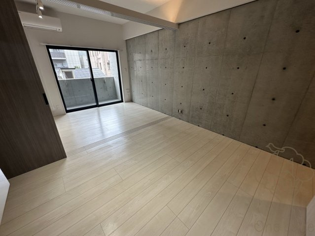 アクアスイート南森町の居間・リビング