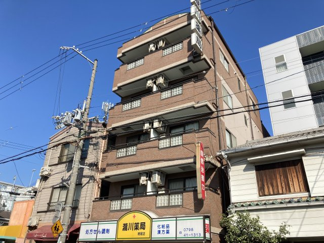 アポテッケン鳴尾の外観