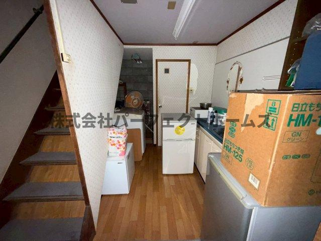 昭栄町戸建　賃貸の内装|内装は落ち着いています