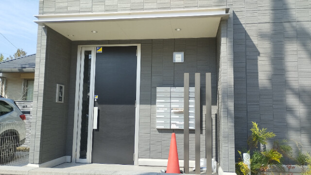 Ｄ－ｒｏｏｍ門前のエントランス