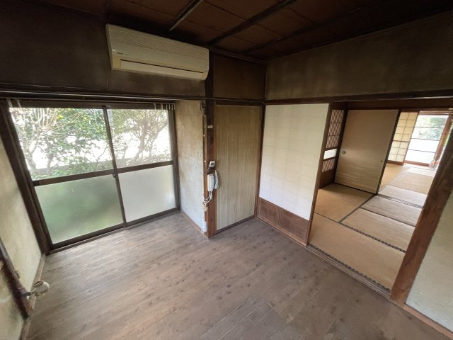 北飯塚6SLDK売戸建住宅の居間・リビング